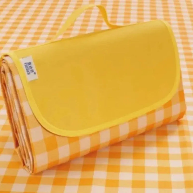 Premium Waterproof and Sand-Resistant Outdoor Picnic Blanket with Convenient Carry Bag for Beach and Camping Activities